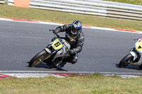 brands-hatch-photographs;brands-no-limits-trackday;cadwell-trackday-photographs;enduro-digital-images;event-digital-images;eventdigitalimages;no-limits-trackdays;peter-wileman-photography;racing-digital-images;trackday-digital-images;trackday-photos